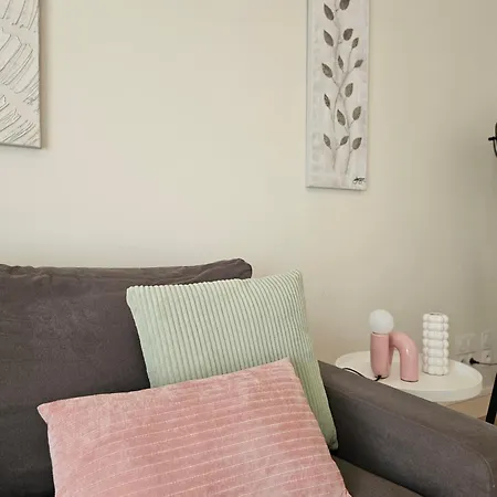 Lumineux , Parking, Balcon, Centre De Apartment Tours